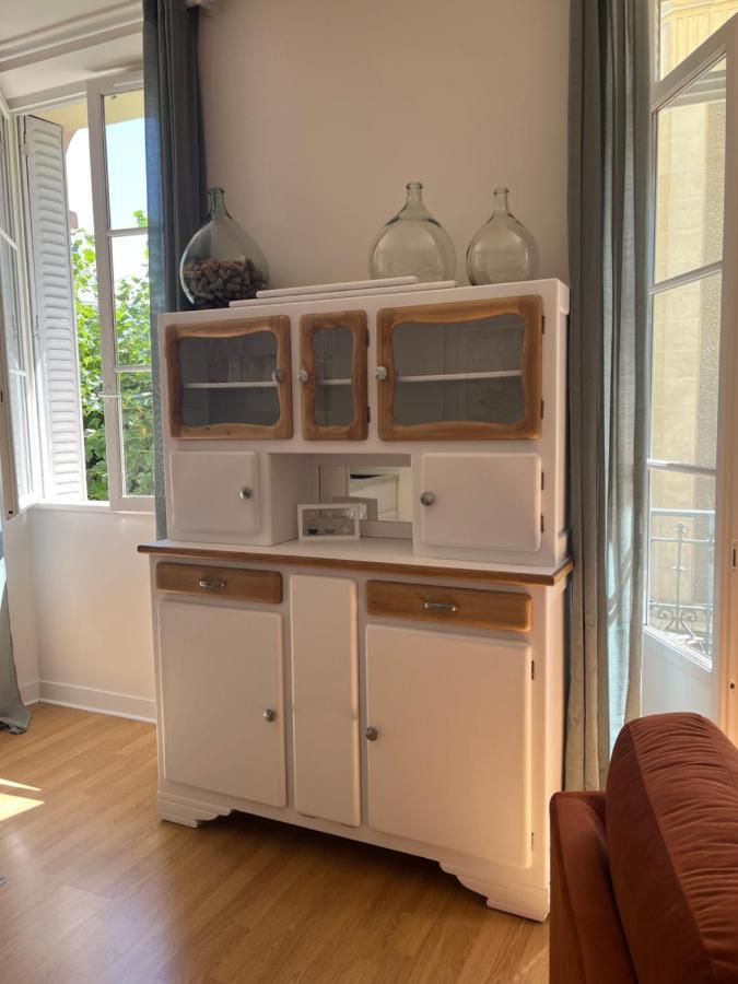 فيشي Appartement Calme Avec Balcons & Vue Sur Thermes المظهر الخارجي الصورة